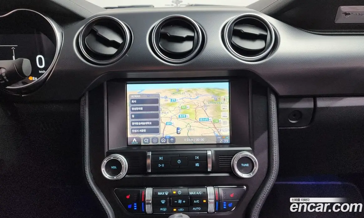 Ford Mustang 2021 2.3 автомат (гидро), фото 19