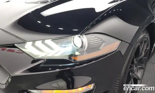 Ford Mustang 2021 2.3 автомат (гидро), миниатюра 8