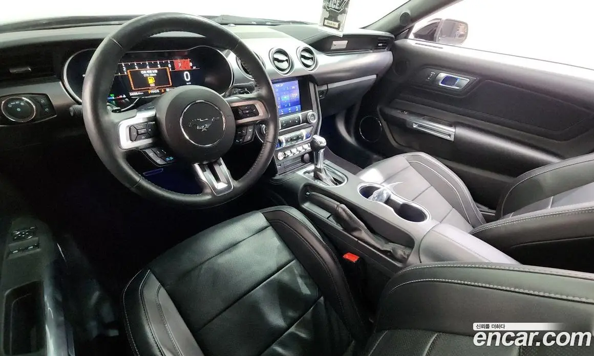 Ford Mustang 2021 2.3 автомат (гидро), фото 10