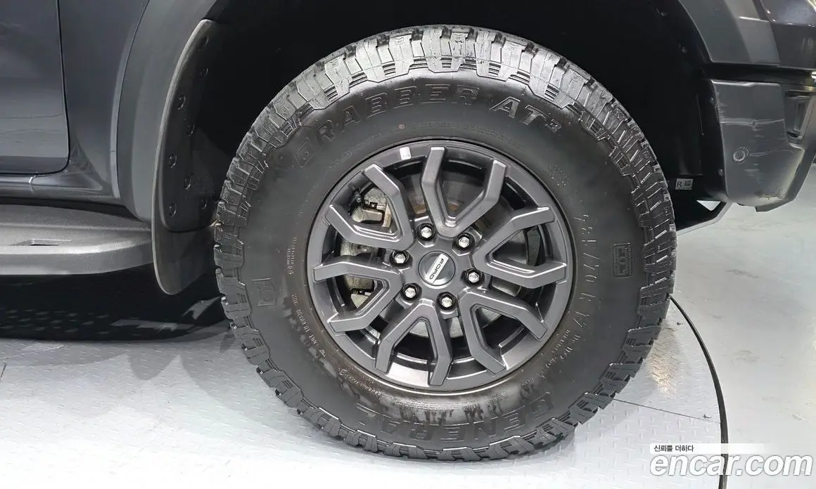 Ford Ranger 2023 2.0 автомат (гидро), фото 5