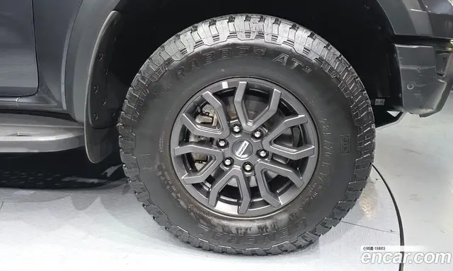 Ford Ranger 2023 2.0 автомат (гидро), миниатюра 5
