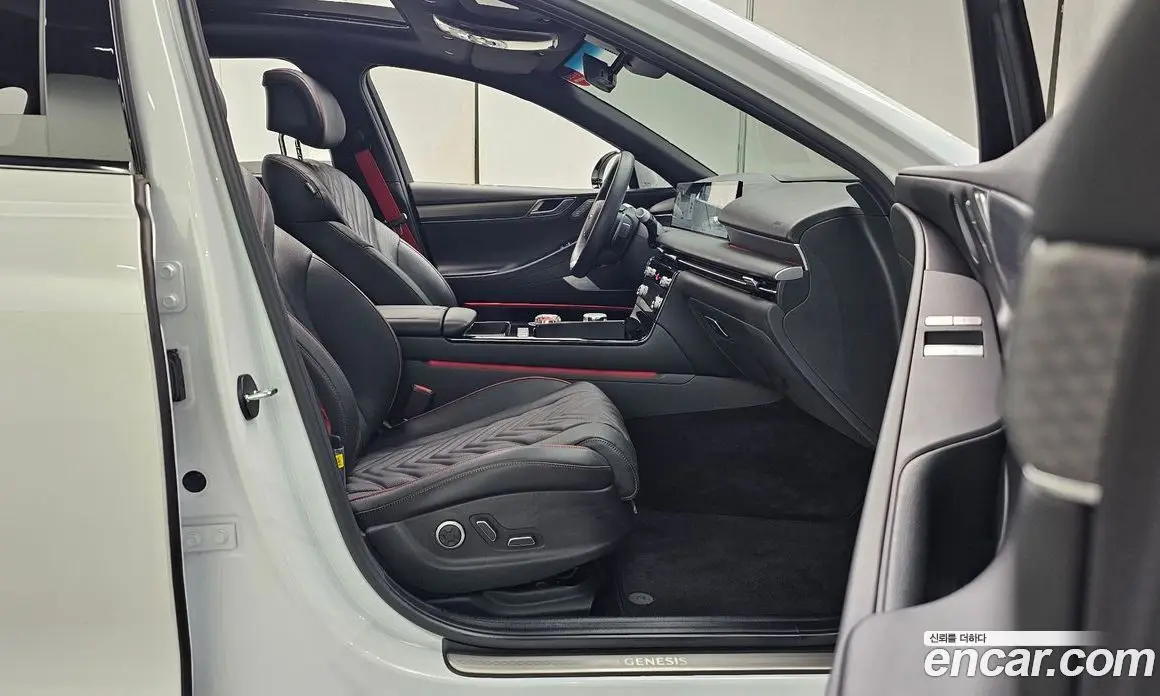 Genesis G80 2024 2.5 автомат (гидро), фото 16