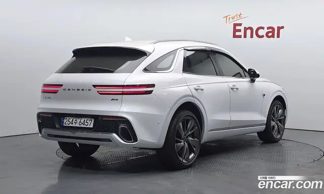 Genesis GV70, 2023, 8 298 км