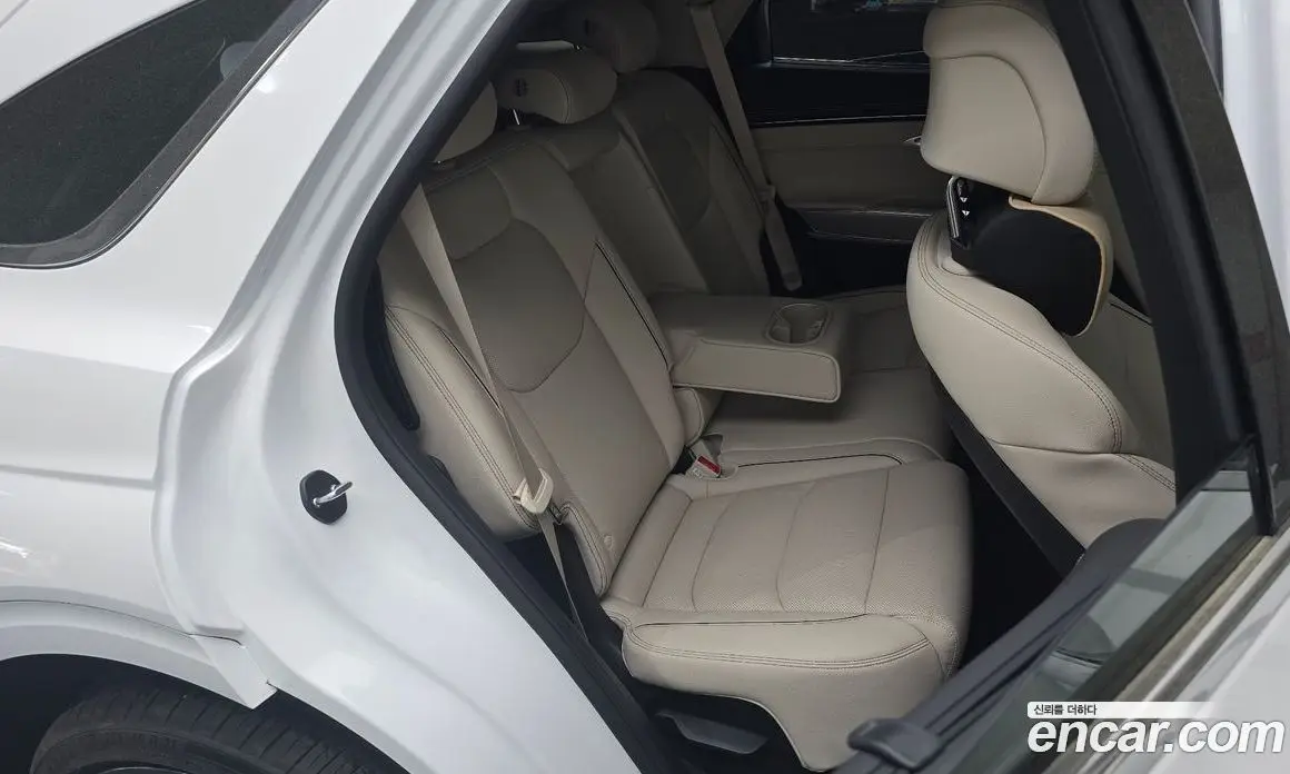 Genesis GV70 2023 2.5 автомат (гидро), фото 16