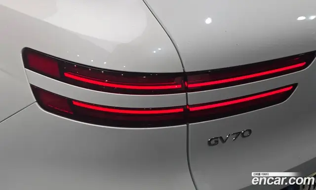 Genesis GV70 2023 2.5 автомат (гидро), миниатюра 8