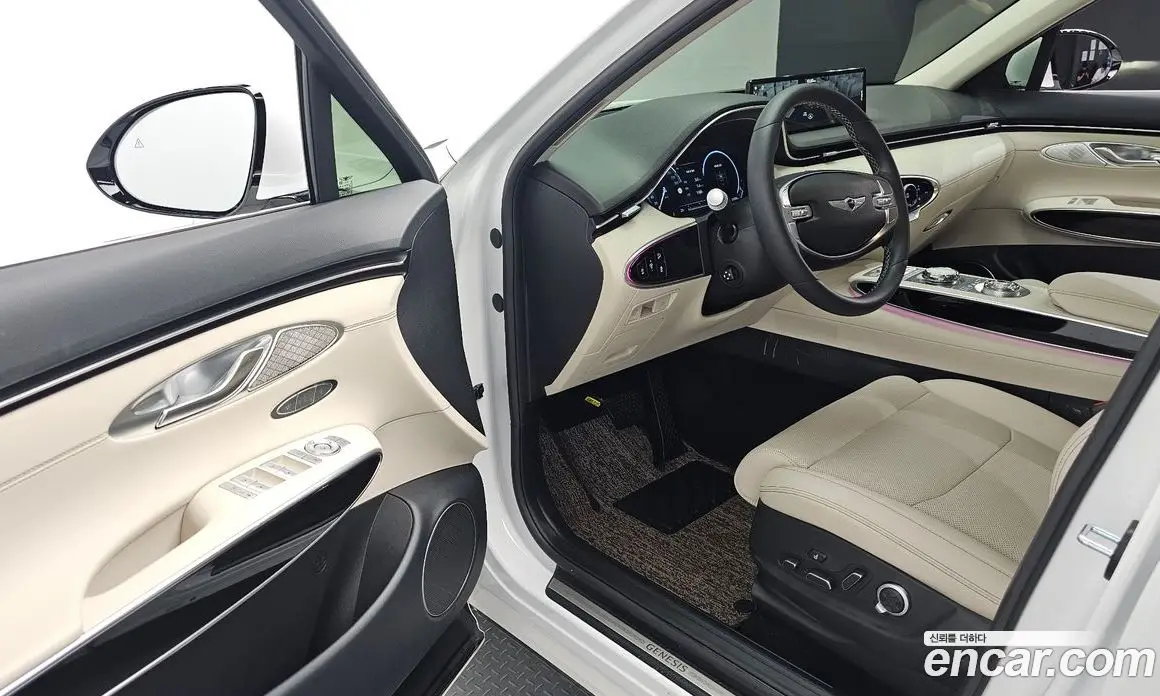 Genesis GV70 2024 2.5 автомат (гидро), фото 17