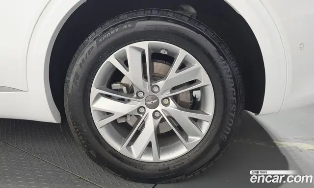 Genesis GV70 2024 2.5 автомат (гидро), миниатюра 7