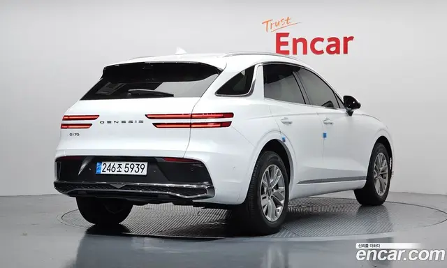 Genesis GV70 2024 2.5 автомат (гидро), миниатюра 2