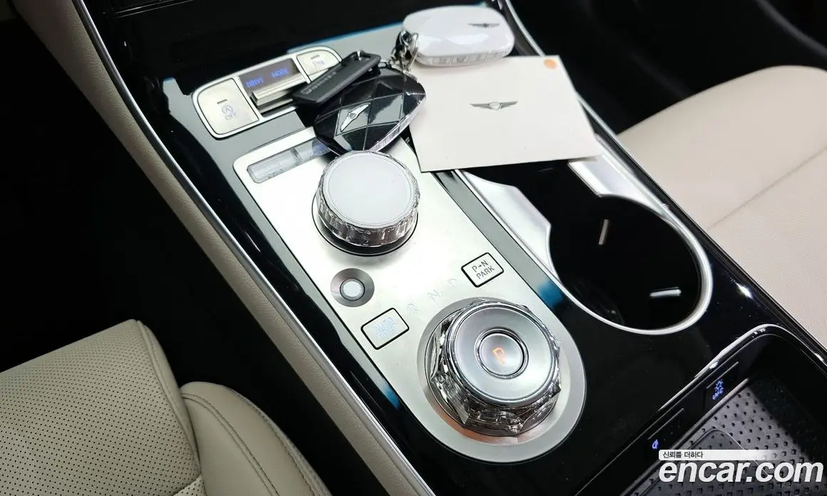 Genesis GV70 2024 2.5 автомат (гидро), фото 9