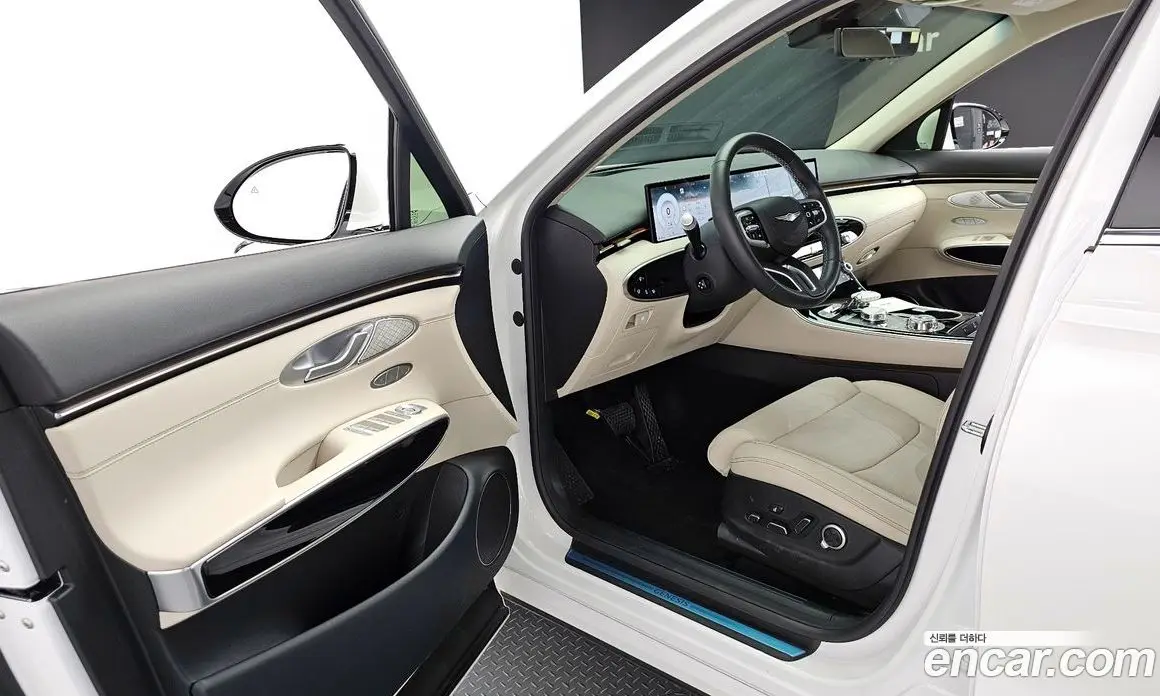 Genesis GV70 2024 2.5 автомат (гидро), фото 10