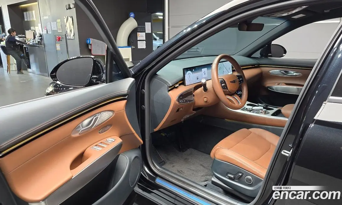 Genesis GV70 2024 2.5 автомат (гидро), фото 13