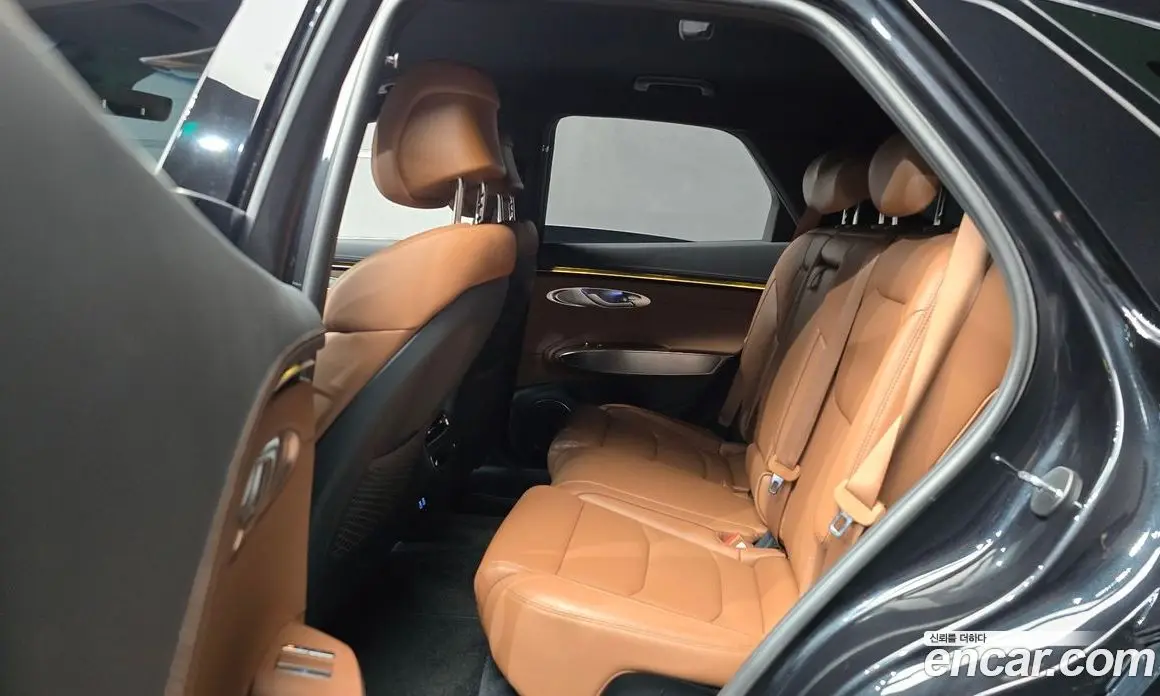 Genesis GV70 2024 2.5 автомат (гидро), фото 18