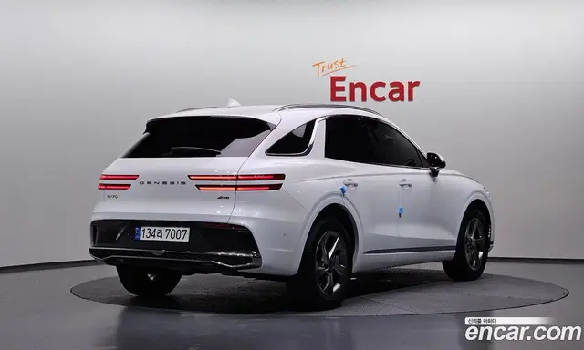 Genesis GV70 2024 2.5 автомат (гидро), миниатюра 2