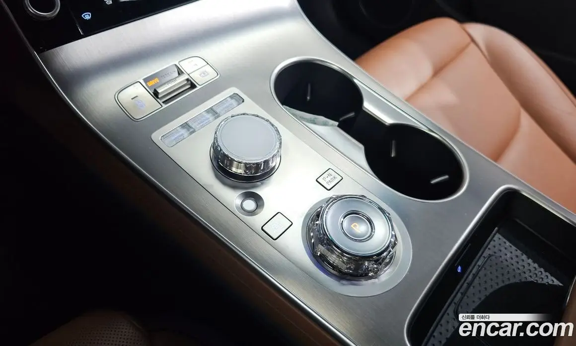 Genesis GV70 2024 2.5 автомат (гидро), фото 12