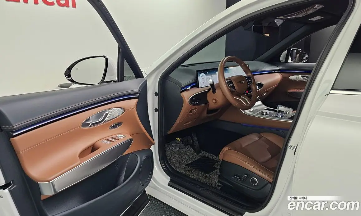 Genesis GV70 2024 2.5 автомат (гидро), фото 13