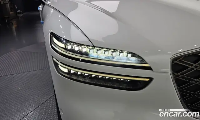 Genesis GV70 2024 2.5 автомат (гидро), миниатюра 8