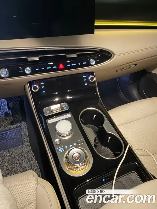 Genesis GV70 2025 2.5 автомат (гидро), миниатюра 6