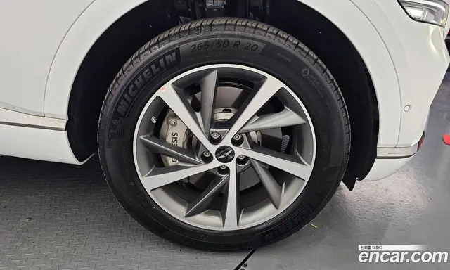 Genesis GV80 2025 2.5 автомат (гидро), миниатюра 6