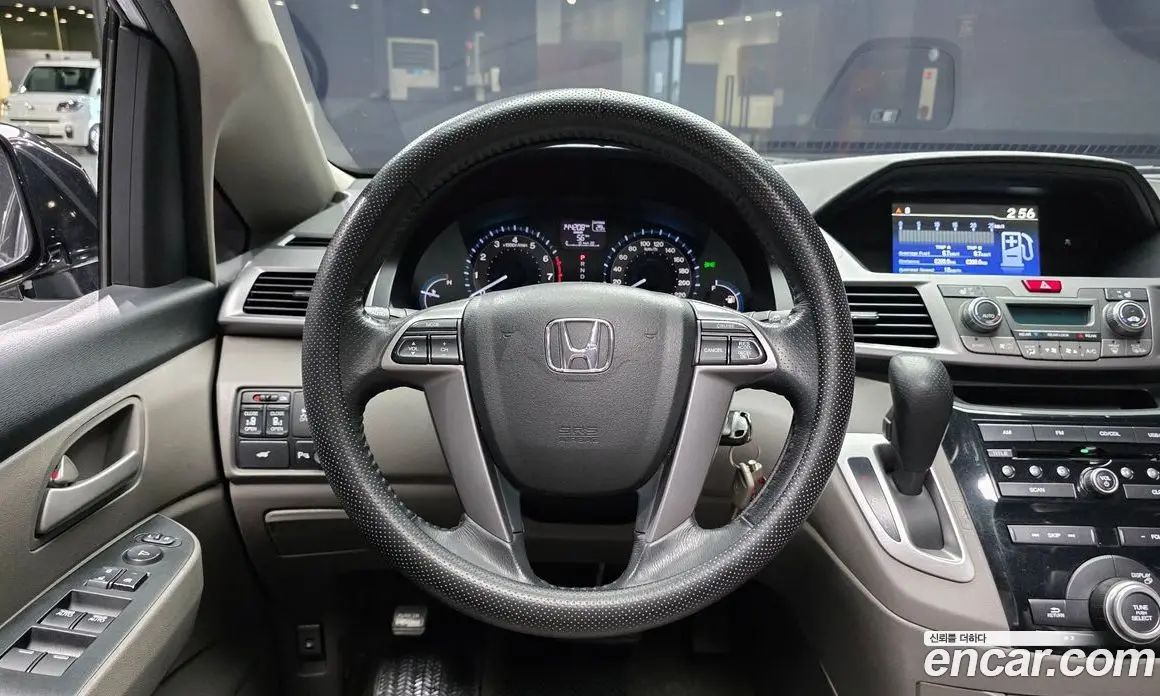 Honda Odyssey 2013 3.5 автомат (гидро), фото 14