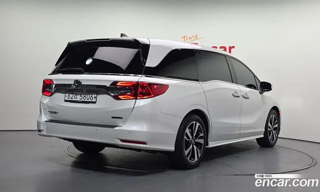Honda Odyssey 2019 3.5 автомат (гидро), миниатюра 2