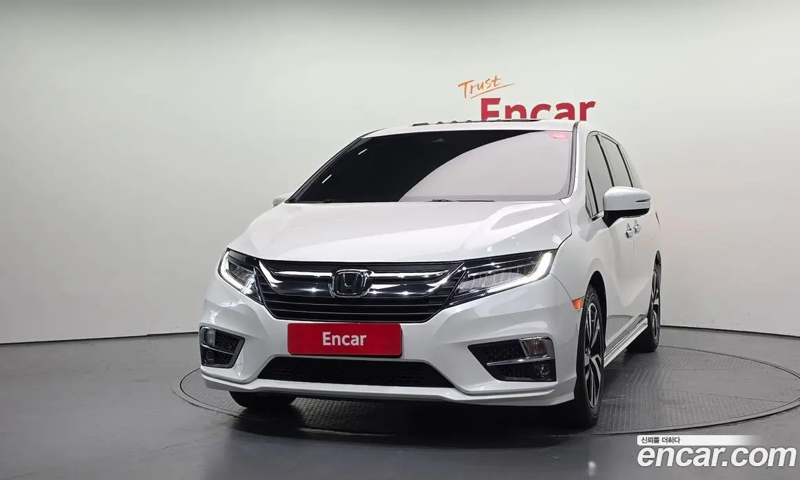 Honda Odyssey 2019 3.5 автомат (гидро), фото 3