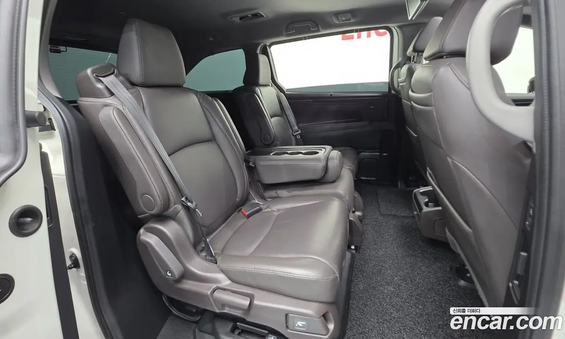 Honda Odyssey 2019 3.5 автомат (гидро), фото 29