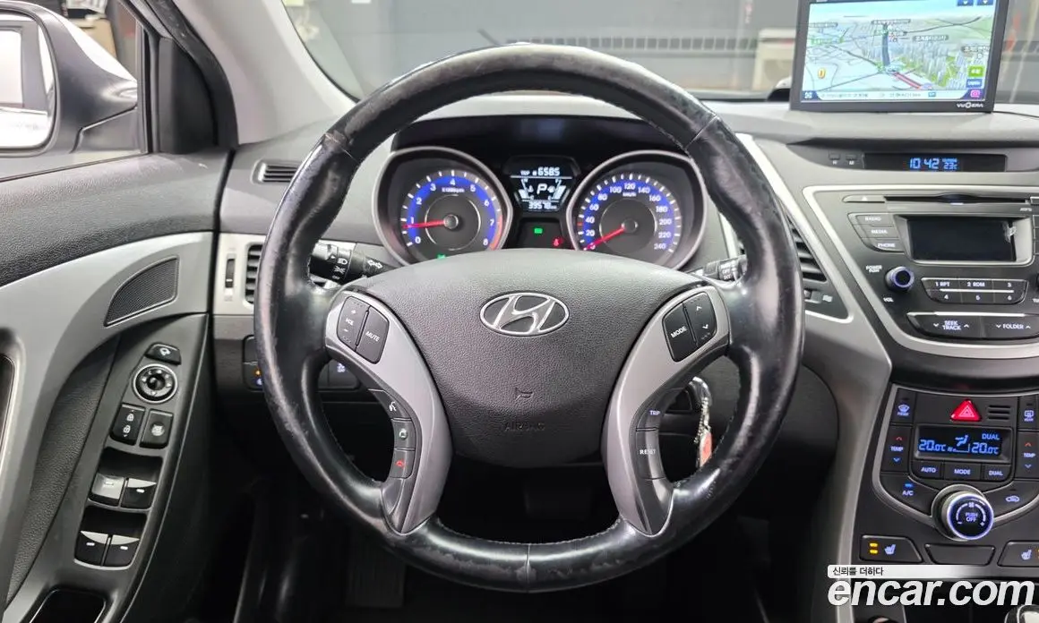Hyundai Avante 2014 1.6 автомат (гидро), фото 13