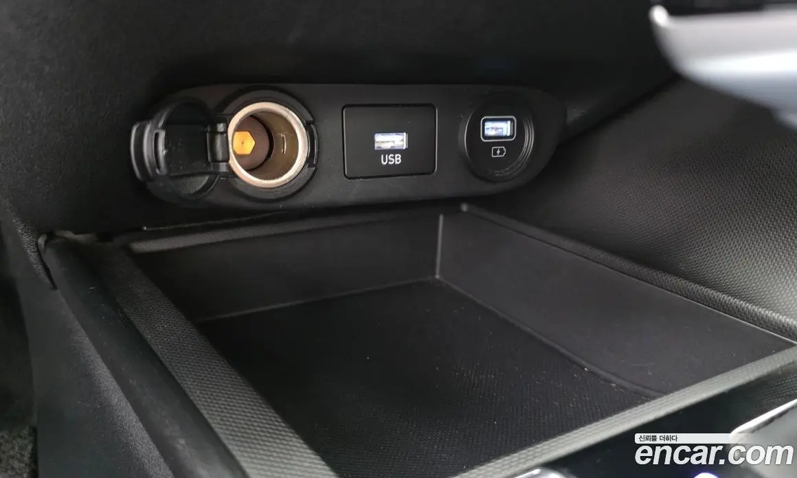 Hyundai Avante 2022 1.6 автомат (гидро), фото 27