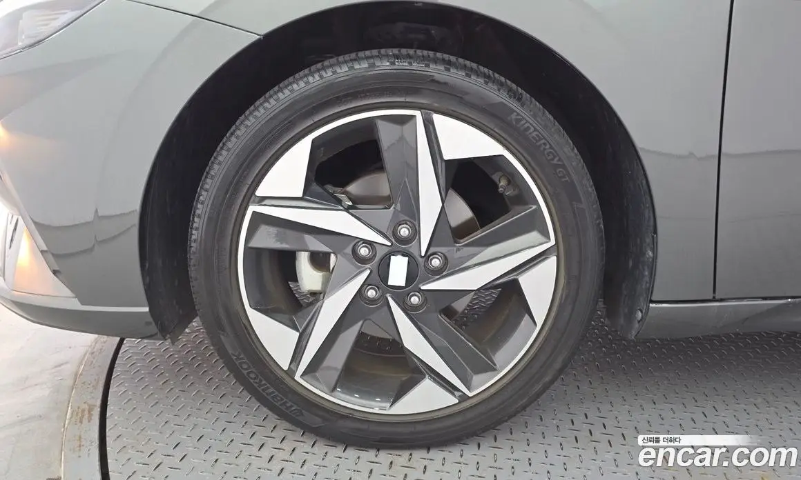 Hyundai Avante 2022 1.6 автомат (гидро), фото 5