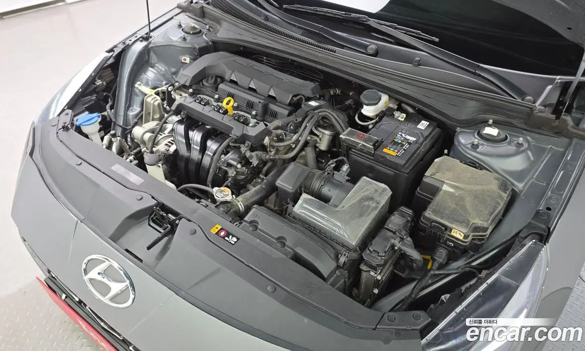 Hyundai Avante 2022 1.6 автомат (гидро), фото 6