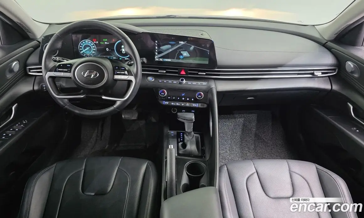 Hyundai Avante 2022 1.6 автомат (гидро), фото 10
