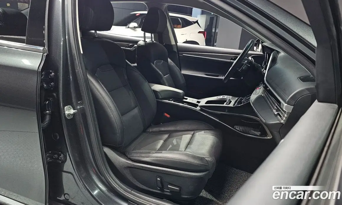Hyundai Grandeur 2020 3.0 автомат (гидро), фото 16