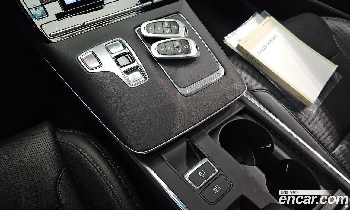Hyundai Grandeur 2022 2.4 автомат (гидро), фото 12