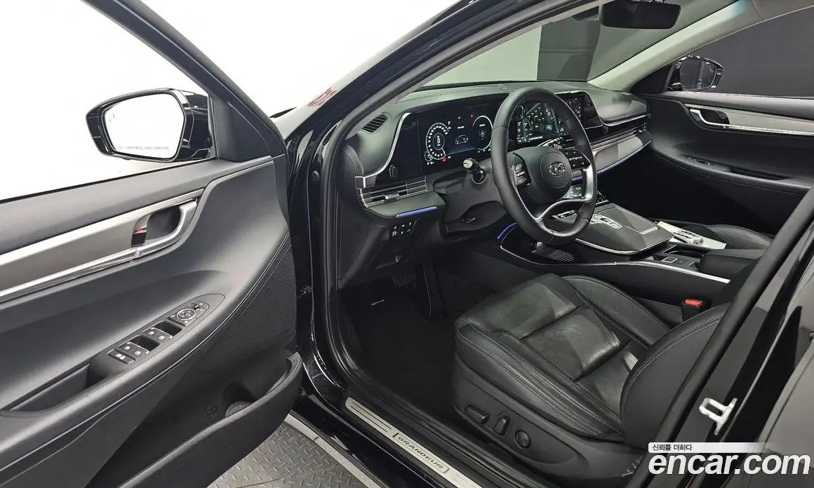 Hyundai Grandeur 2022 2.4 автомат (гидро), фото 17