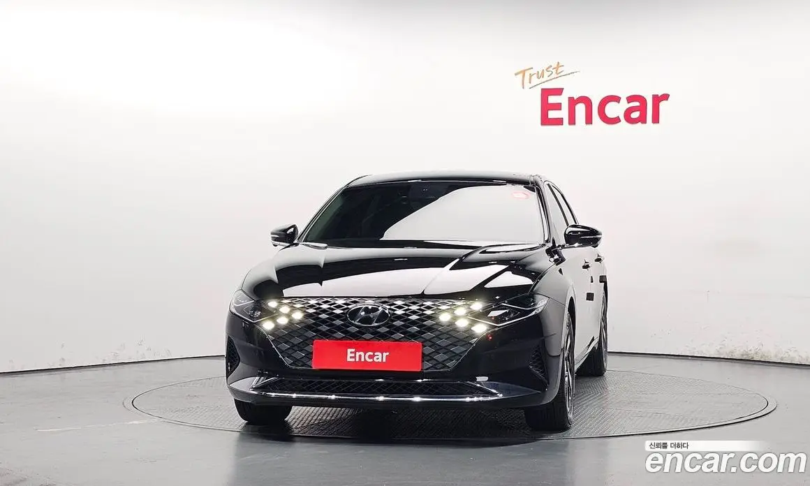 Hyundai Grandeur 2022 2.4 автомат (гидро), фото 3