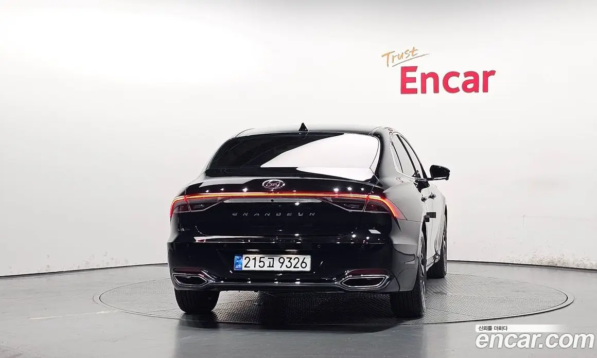 Hyundai Grandeur 2022 2.4 автомат (гидро), фото 4