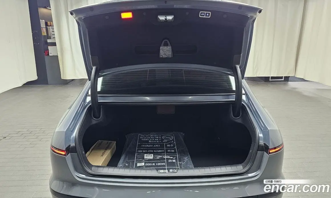 Hyundai Grandeur 2024 1.6 автомат (гидро), фото 23