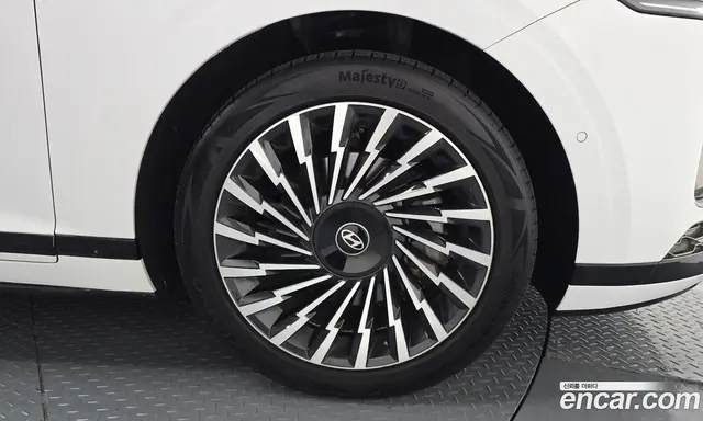 Hyundai Grandeur 2024 2.5 автомат (гидро), миниатюра 7