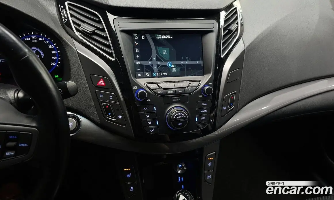 Hyundai i40 2017 1.7 автомат (гидро), фото 14