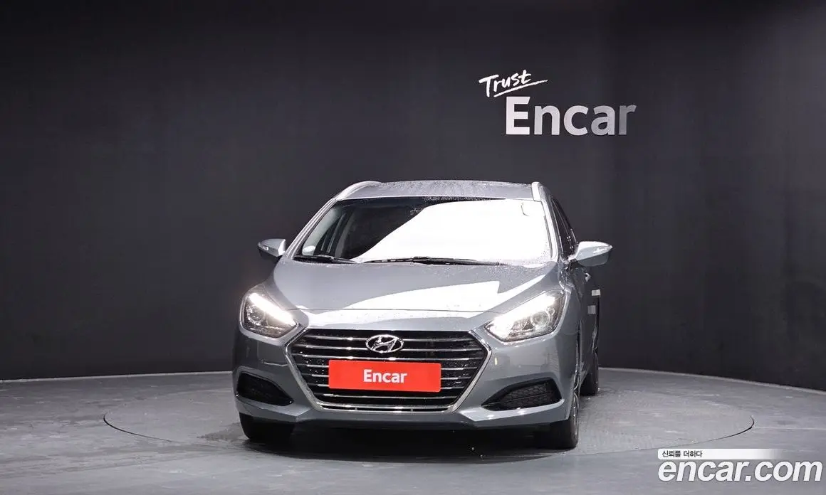 Hyundai i40 2017 1.7 автомат (гидро), фото 3
