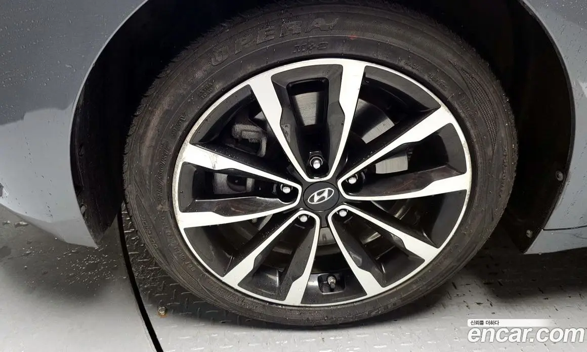Hyundai i40 2017 1.7 автомат (гидро), фото 5