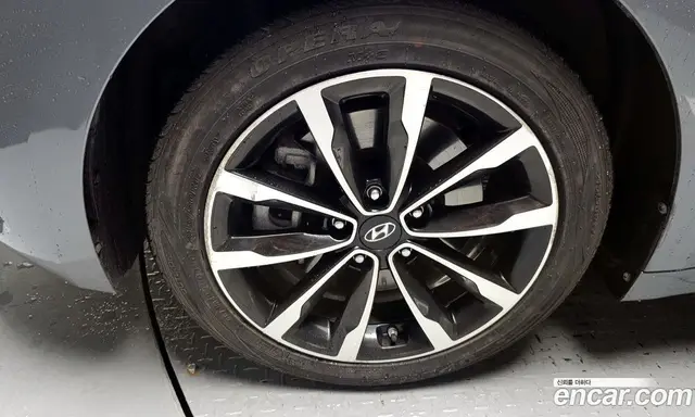 Hyundai i40 2017 1.7 автомат (гидро), миниатюра 5