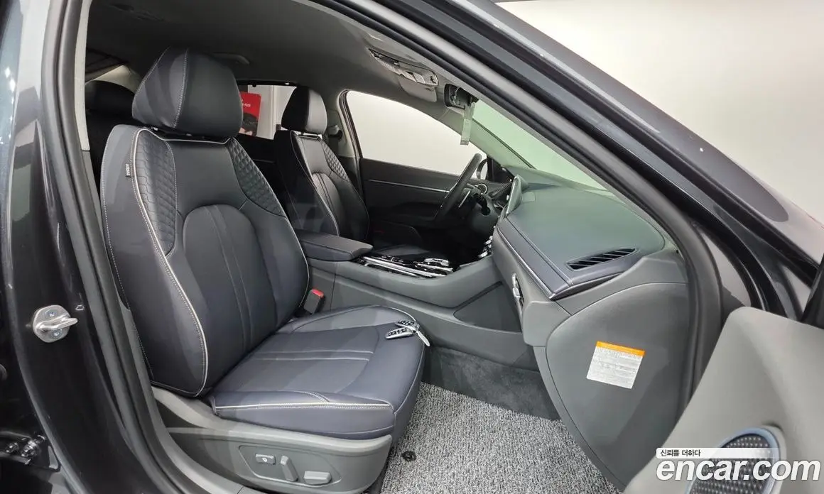 Hyundai Sonata 2022 2.0 автомат (гидро), фото 13
