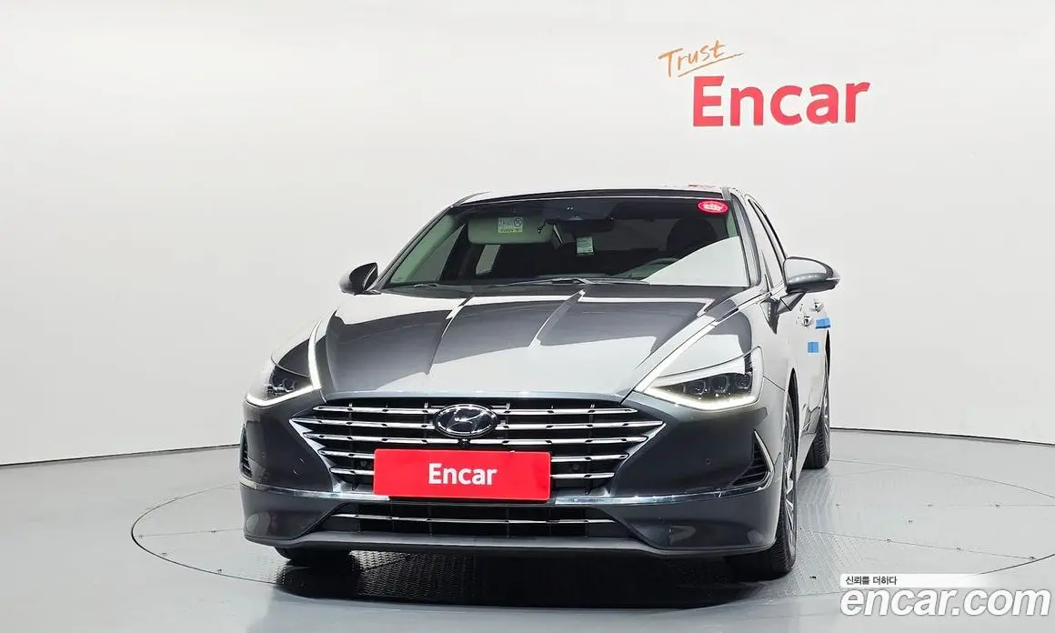 Hyundai Sonata 2022 2.0 автомат (гидро), фото 3