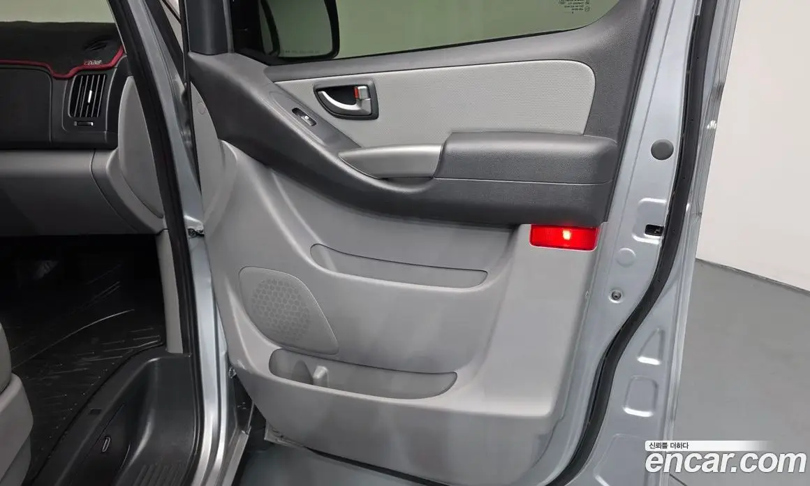 Hyundai Starex 2018 2.5 автомат (гидро), фото 15