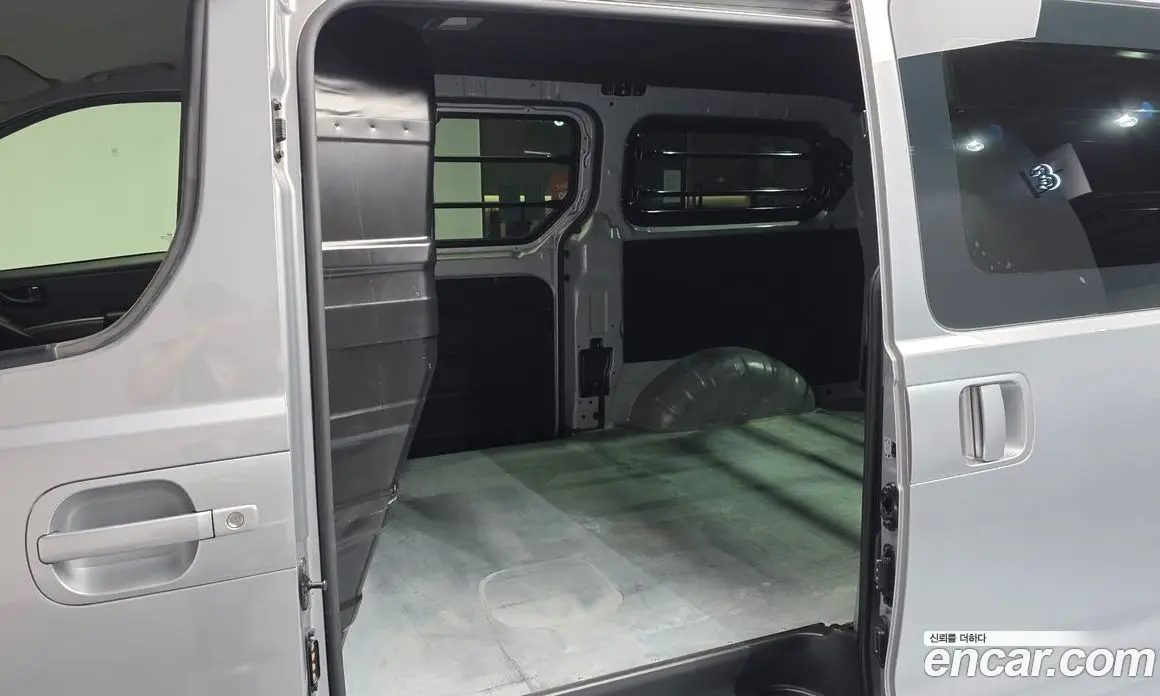 Hyundai Starex 2018 2.5 автомат (гидро), фото 16