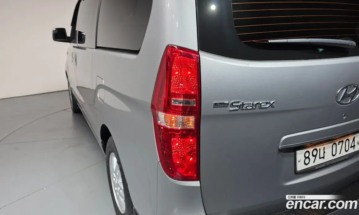 Hyundai Starex 2018 2.5 автомат (гидро), фото 9