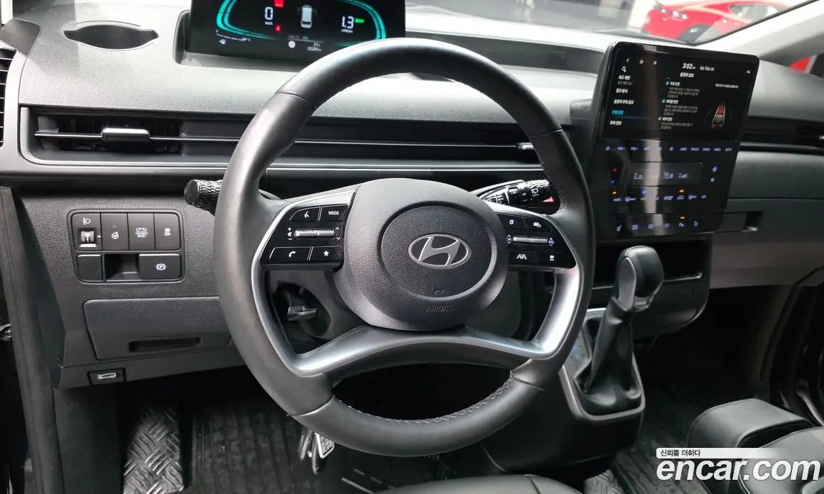 Hyundai Staria 2024 1.6 автомат (гидро), фото 19