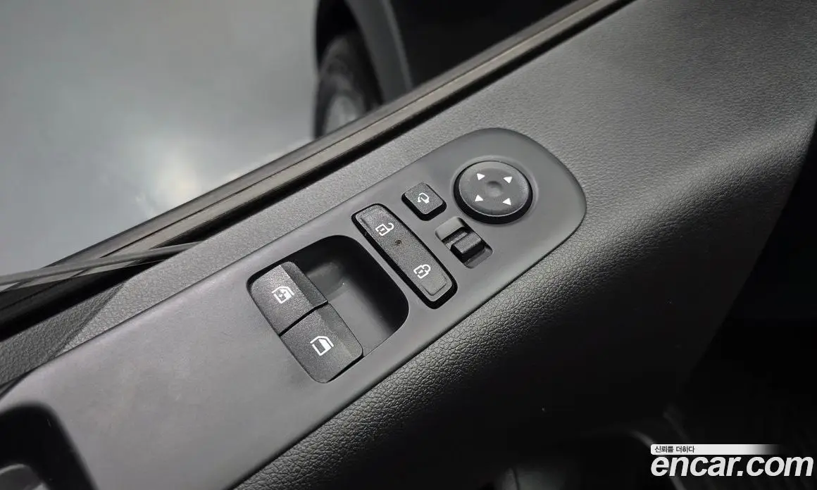 Hyundai Staria 2024 1.6 автомат (гидро), фото 30