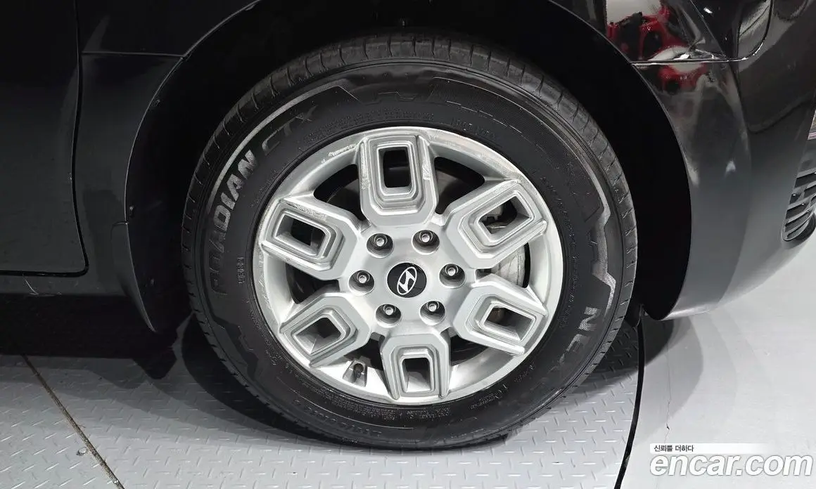 Hyundai Staria 2024 1.6 автомат (гидро), фото 7